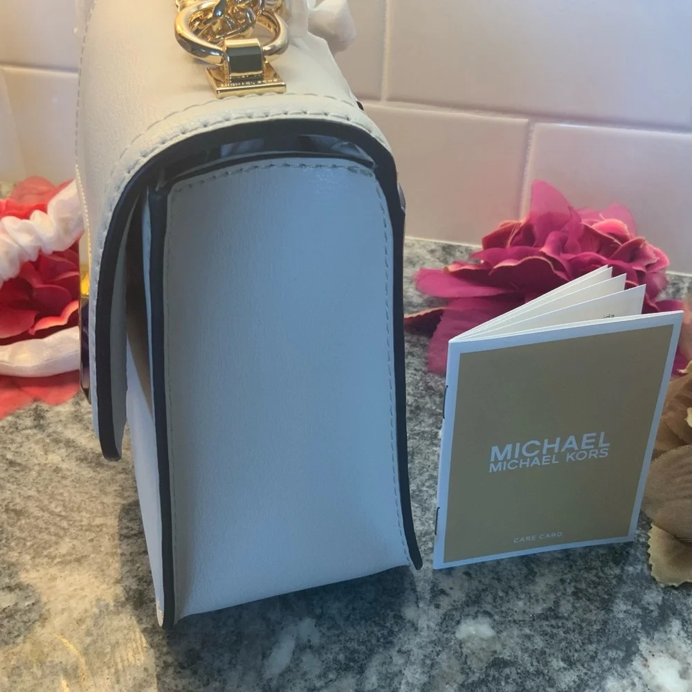 ♥️BRAND NEW/TAGS MICHAEL KORS GREAT ALL SEASON, ♥️Cream Crossbody Sonia bag. - Picture 5 of 11
